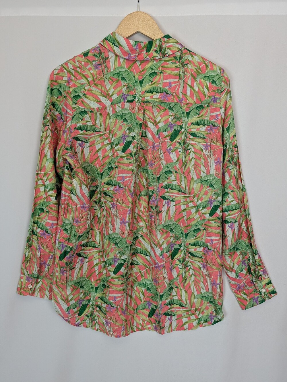 J.McLaughlin Britt Linen Button-Up Blouse Tropical - Picture 2 of 8